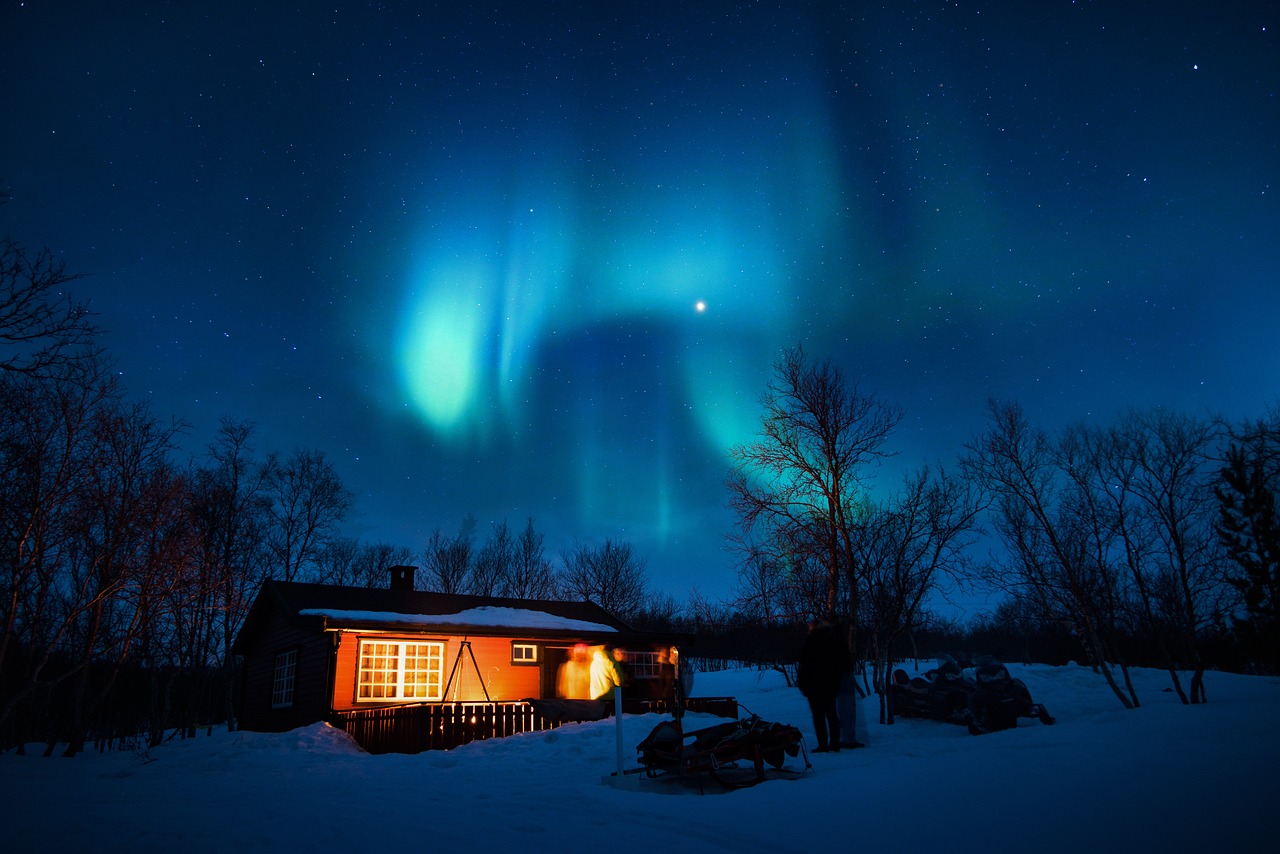 Quel est le meilleur moment pour partir en Islande si on veut observer les aurores boréales ?