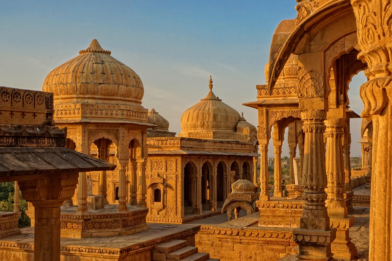 Quelle est la principale destination des voyages spirituels en Inde ?