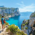 Comment profiter au mieux des Calanques de Marseille lors d’une randonnée à pied ?