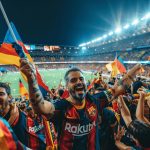 Quel est le rôle des supporters dans le football ?
