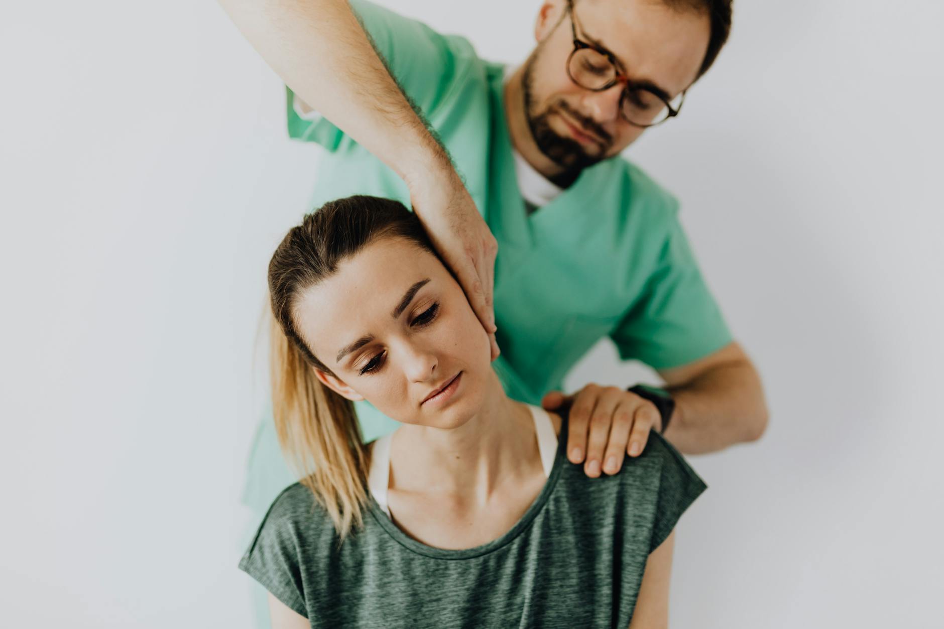 Nevralgie cervico-brachiale : ce que personne ne vous dit sur la douleur