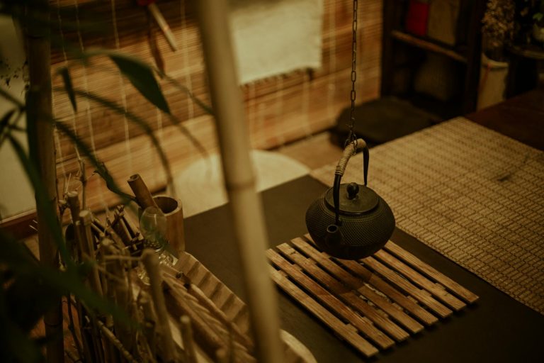 Ma quête de la parfaite théière en fonte Dépôt Noir