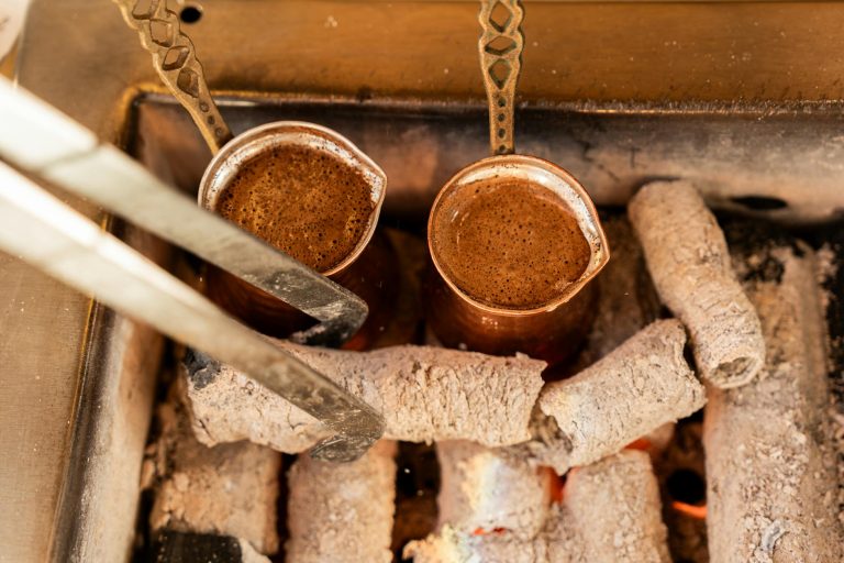 nettoyage du cuivre utilisez du vinaigre blanc pour un brillant naturel
